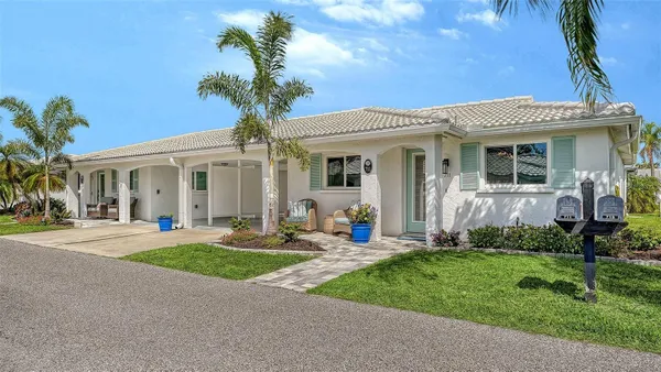 Property Slideshow image 2 of 59 | 711 spanish dr, Longboat Key, FL, 34228