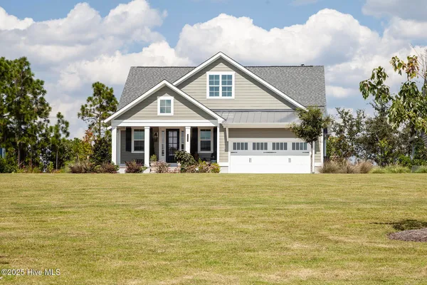 Property Slideshow image 2 of 77 | 713 cecil pt, Wilmington, NC, 28412