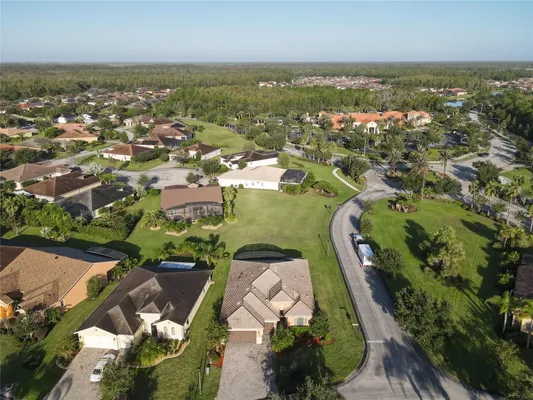 Property Slideshow image 2 of 61 | 650 carmel ln, Kissimmee, FL, 34759