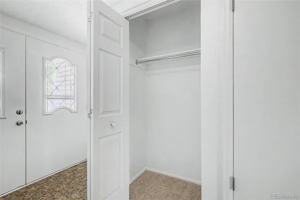 Property Slideshow image 3 of 31 | 14261 e marina dr a, Aurora, CO, 80014