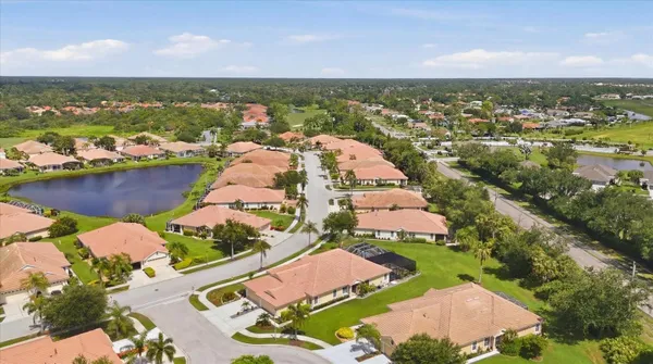 Property Slideshow image 3 of 78 | 5613 hidden oak ct, North Port, FL, 34287