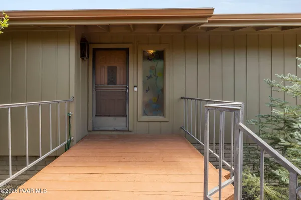 Property Slideshow image 3 of 50 | 672 towhee dr, Prescott, AZ, 86301