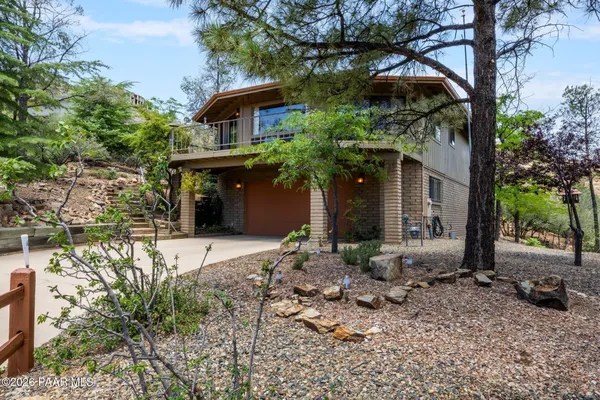 Property Slideshow image 2 of 50 | 672 towhee dr, Prescott, AZ, 86301