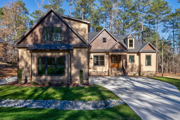 Property Slideshow image 2 of 60 | 112 elliott cir, Mccormick, SC, 29835