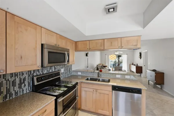 Property Slideshow image 2 of 18 | 7845 eagle creek dr, Sarasota, FL, 34243