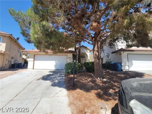 Property Slideshow image 3 of 40 | 4801 fiesta lakes st, Las Vegas, NV, 89130