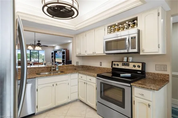 Property Slideshow image 2 of 50 | 7402 lake breeze dr 304, Fort Myers, FL, 33907