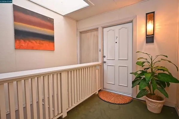 Property Slideshow image 3 of 38 | 1361 singingwood ct 7, Walnut Creek, CA, 94595