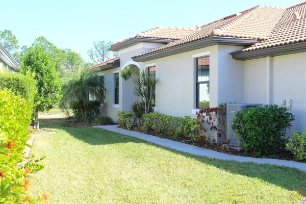 Property Slideshow image 3 of 85 | 2430 daisy dr, North Port, FL, 34289