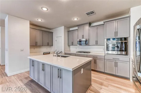 Property Slideshow image 2 of 23 | 2555 hampton rd 10108, Henderson, NV, 89052