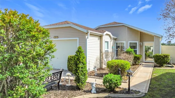 Property Slideshow image 2 of 43 | 4844 heron run cir, Leesburg, FL, 34748