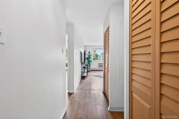 Property Slideshow image 2 of 37 | 695 s alton way 9a, Denver, CO, 80247