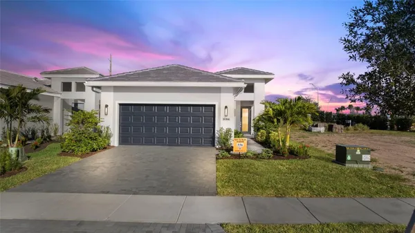 Property Slideshow image 2 of 59 | 18366 rockport pl, Lakewood Ranch, FL, 34211