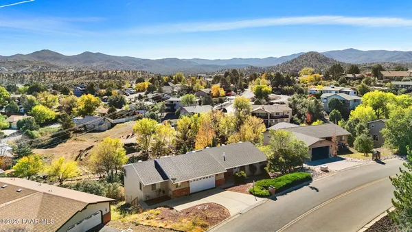 Property Slideshow image 2 of 46 | 815 sunrise blvd, Prescott, AZ, 86301