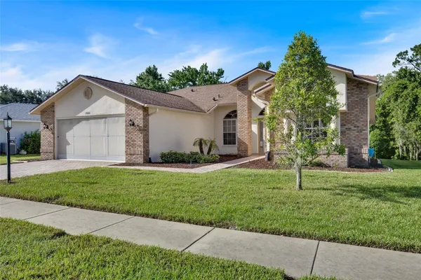 Property Slideshow image 2 of 68 | 18601 queen brooks ct, Hudson, FL, 34667