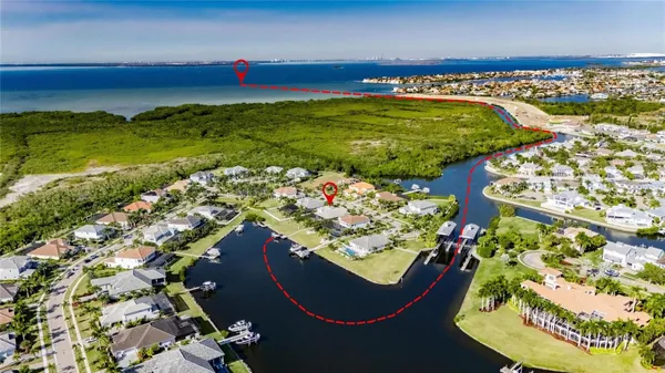 Property Slideshow image 3 of 100 | 851 manns harbor dr, Apollo Beach, FL, 33572