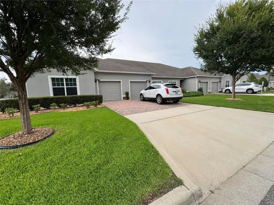 Property Slideshow image 3 of 31 | 3641 solana cir b, Clermont, FL, 34711