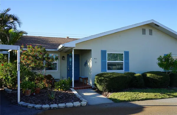 Property Slideshow image 2 of 54 | 411 bloom ct 2a, Sun City Center, FL, 33573