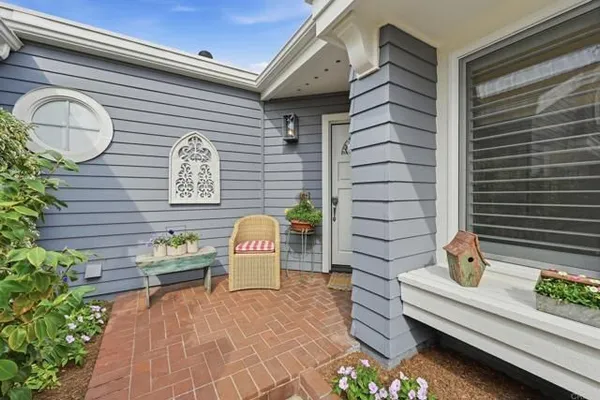 Property Slideshow image 3 of 61 | 7102 linden ter, Carlsbad, CA, 92011