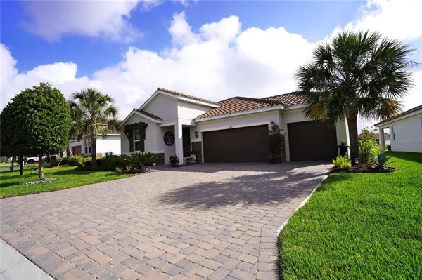 Property Slideshow image 2 of 100 | 286 daylily blvd, Nokomis, FL, 34275