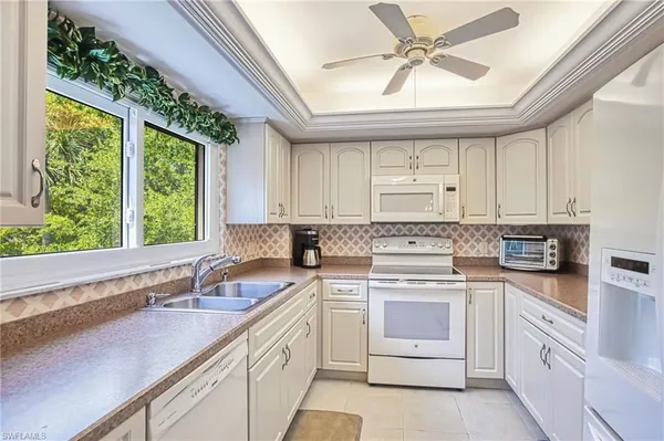 Property Slideshow image 2 of 50 | 7402 lake breeze dr 306, Fort Myers, FL, 33907