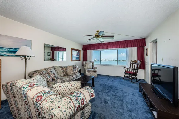 Property Slideshow image 3 of 45 | 4750 cove cir 905, St Petersburg, FL, 33708