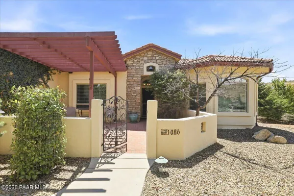 Property Slideshow image 2 of 32 | 1086 sunrise blvd, Prescott, AZ, 86301