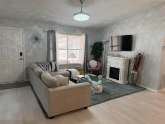 Property Slideshow image 2 of 12 | 1304 guadalupe ct, Lady Lake, FL, 32159