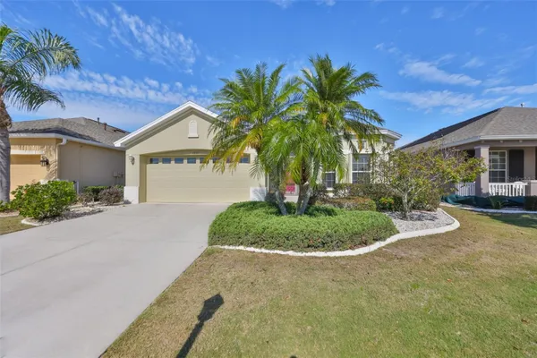 Property Slideshow image 2 of 35 | 1031 emerald dunes dr, Sun City Center, FL, 33573