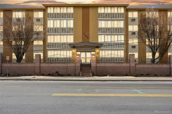 Property Slideshow image 2 of 23 | 495 s dayton st 1d, Denver, CO, 80247