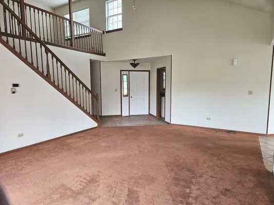 Property Slideshow image 2 of 18 | 21204 silktree cir, Plainfield, IL, 60544