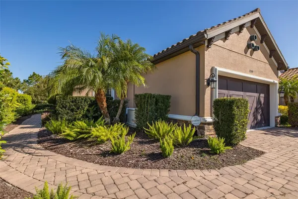 Property Slideshow image 3 of 100 | 11599 callisia dr, Odessa, FL, 33556