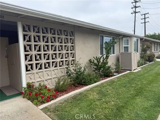 Property Slideshow image 3 of 24 | 1260 northwood rd, Seal Beach, CA, 90740