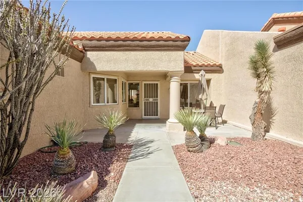 Property Slideshow image 3 of 43 | 2401 dove valley ct, Las Vegas, NV, 89134