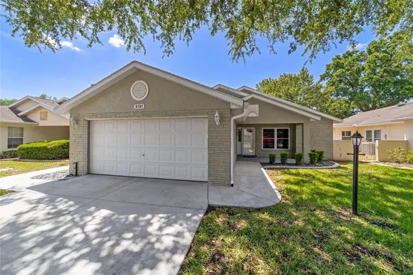 Property Slideshow image 2 of 55 | 9181 sw 91st cir, Ocala, FL, 34481