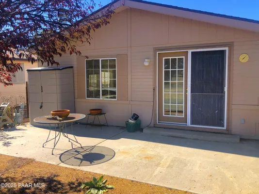 Property Slideshow image 3 of 6 | 623 n blue spruce dr, Dewey-Humboldt, AZ, 86327