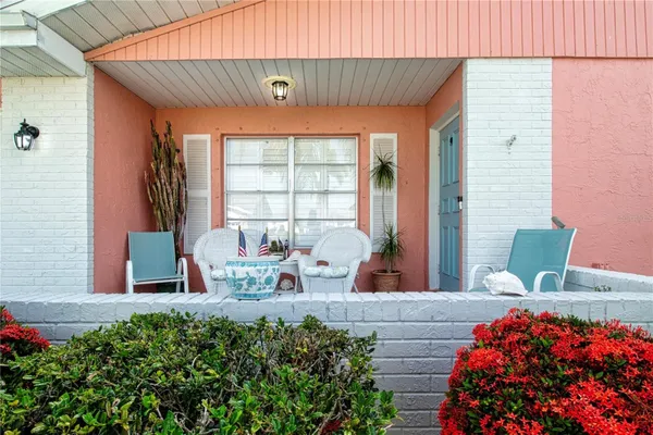 Property Slideshow image 3 of 49 | 1201 bluewater dr, Sun City Center, FL, 33573