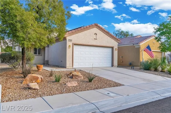 Property Slideshow image 3 of 32 | 3508 kittiwake rd, North Las Vegas, NV, 89084