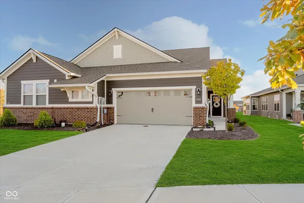 Property Slideshow image 3 of 34 | 1685 garwood dr, Westfield, IN, 46074