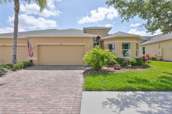 Property Slideshow image 3 of 55 | 682 chipper dr, Sun City Center, FL, 33573