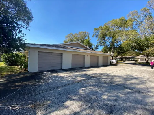 Property Slideshow image 2 of 30 | 1059 dunrobin dr b, Palm Harbor, FL, 34684