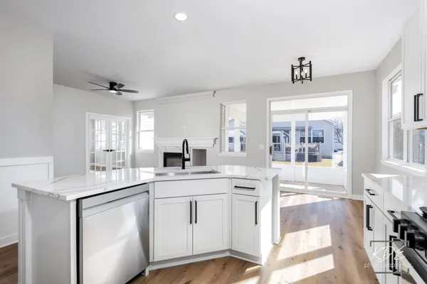 Property Slideshow image 3 of 51 | 721 s wellston ln, Romeoville, IL, 60446