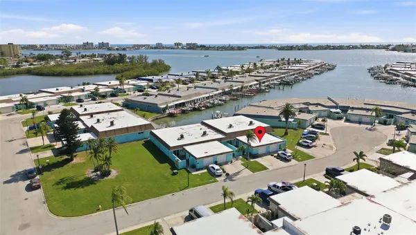 Property Slideshow image 2 of 43 | 354 boca ciega point blvd, St Petersburg, FL, 33708