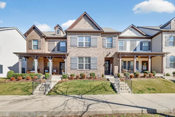 Property Slideshow image 3 of 35 | 233 claremont ct, Gallatin, TN, 37066