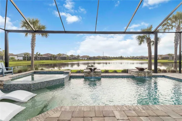 Property Slideshow image 2 of 83 | 7327 summerland cv, Bradenton, FL, 34202
