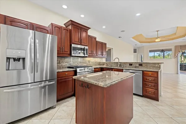Property Slideshow image 3 of 35 | 6210 cormorant ct, Bradenton, FL, 34203