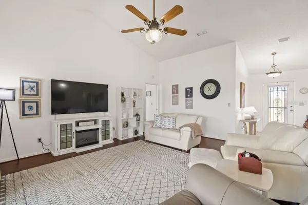 Property Slideshow image 3 of 47 | 703 westmont way, Sun City Center, FL, 33573