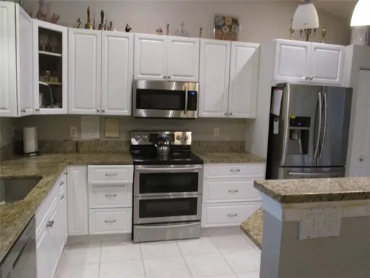 Property Slideshow image 3 of 17 | 6145 lake hibiscus dr # 6145, Delray Beach, FL, 33484