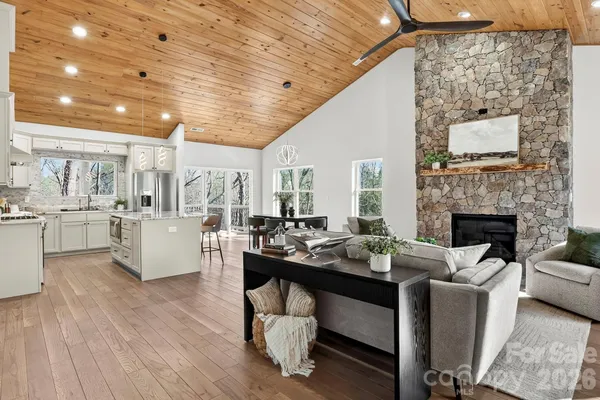 Property Slideshow image 2 of 37 | 162 preserve ct, Hendersonville, NC, 28791