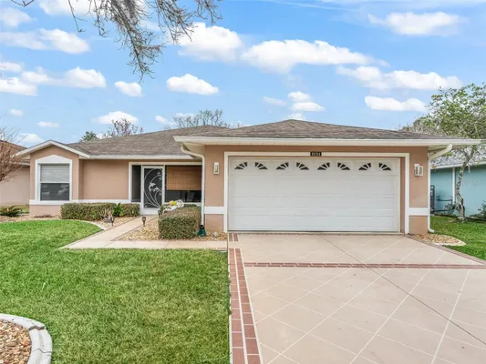 Property Slideshow image 3 of 44 | 32752 timberwood dr, Leesburg, FL, 34748